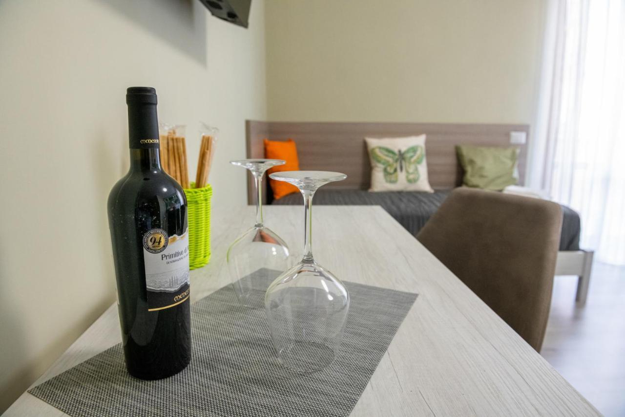 Bacco E Barocco Bed & Breakfast เลชเช ภายนอก รูปภาพ