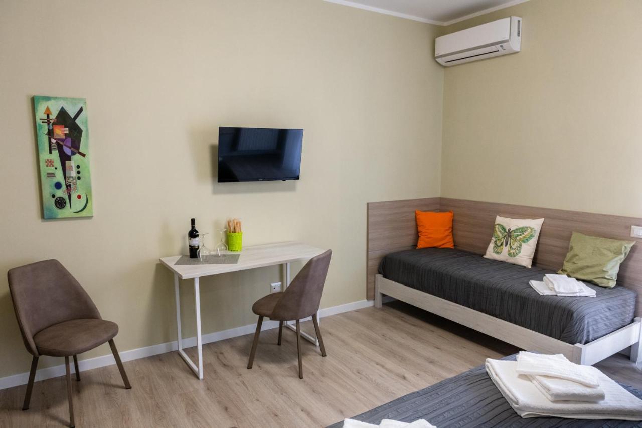 Bacco E Barocco Bed & Breakfast เลชเช ภายนอก รูปภาพ